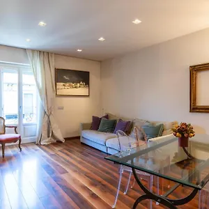 design-apartment-2-bedrooms-netflix-wifi.italymilanhotels.net/